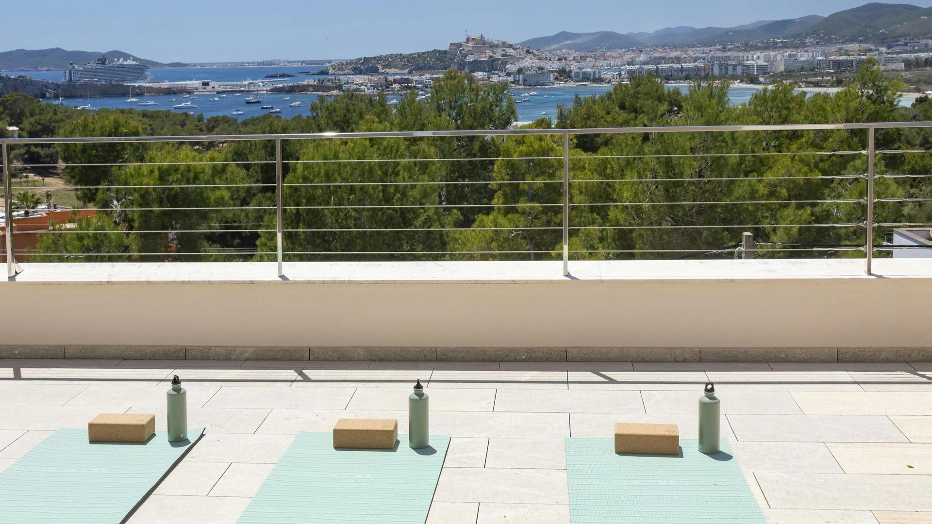 The Bluest Views photo 7