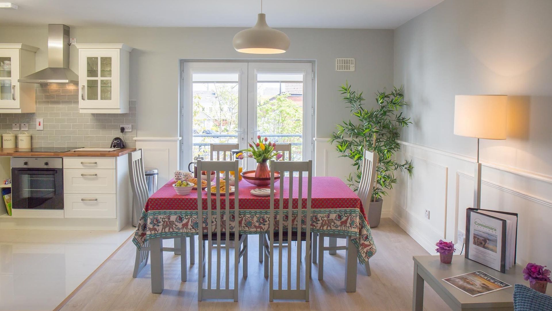 Townhouse Chic photo 1
