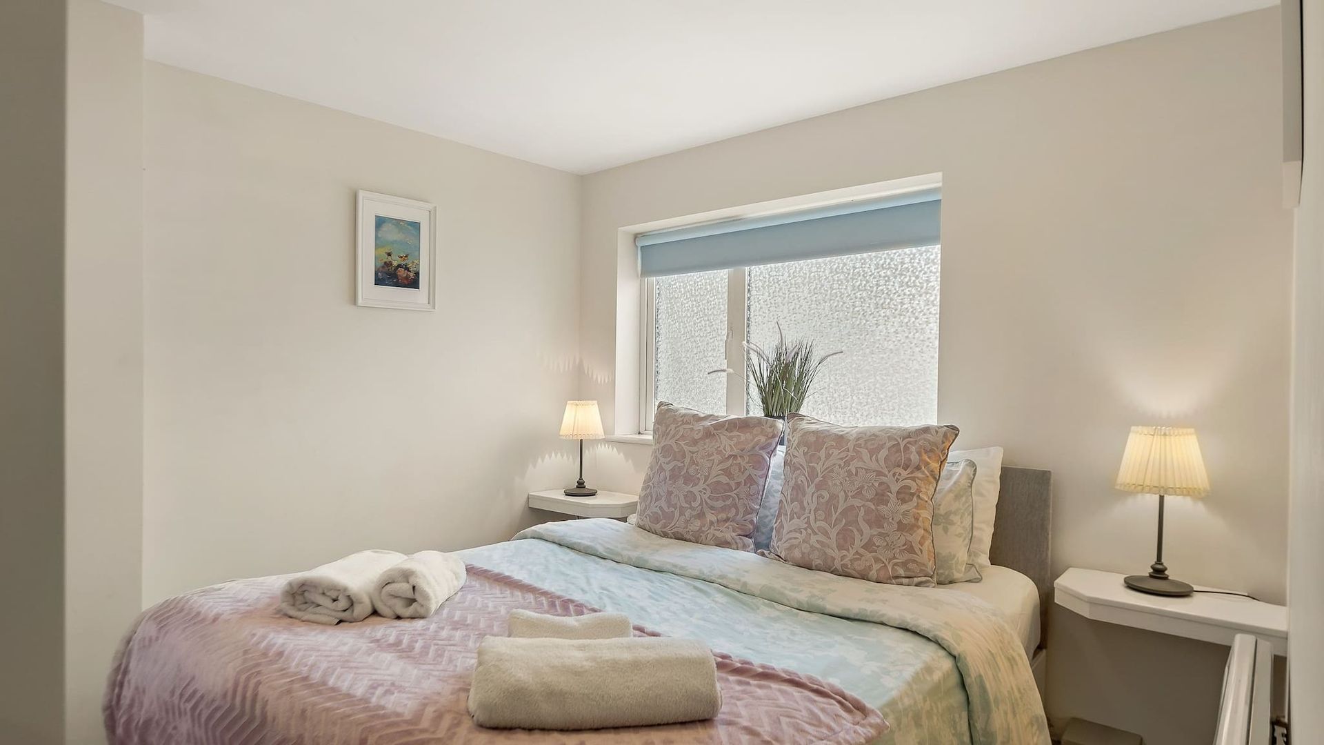 Town centre apartment photo 4