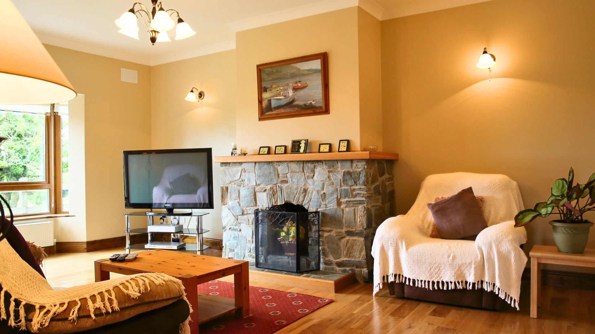 White Thorn House photo 3