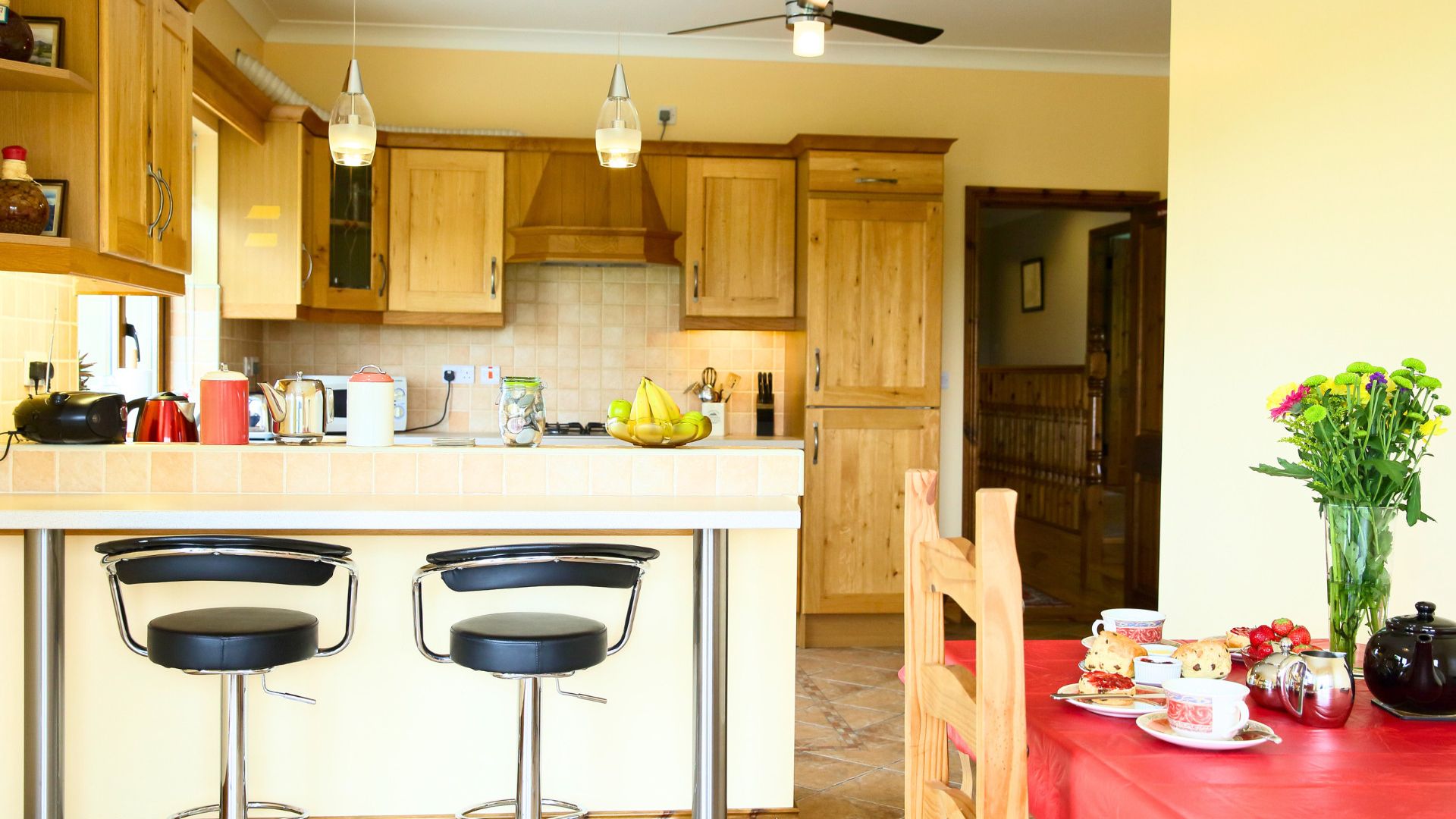 White Thorn House photo 2