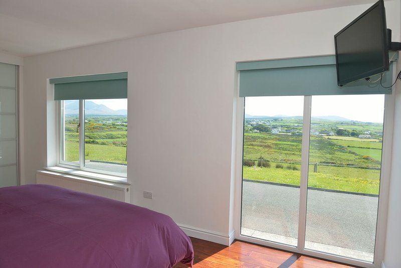 5 Bedroom Holiday Rental in Westport photo 27