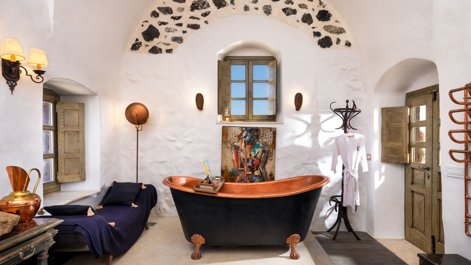 5 Bedroom Holiday Rental in Santorini photo 3