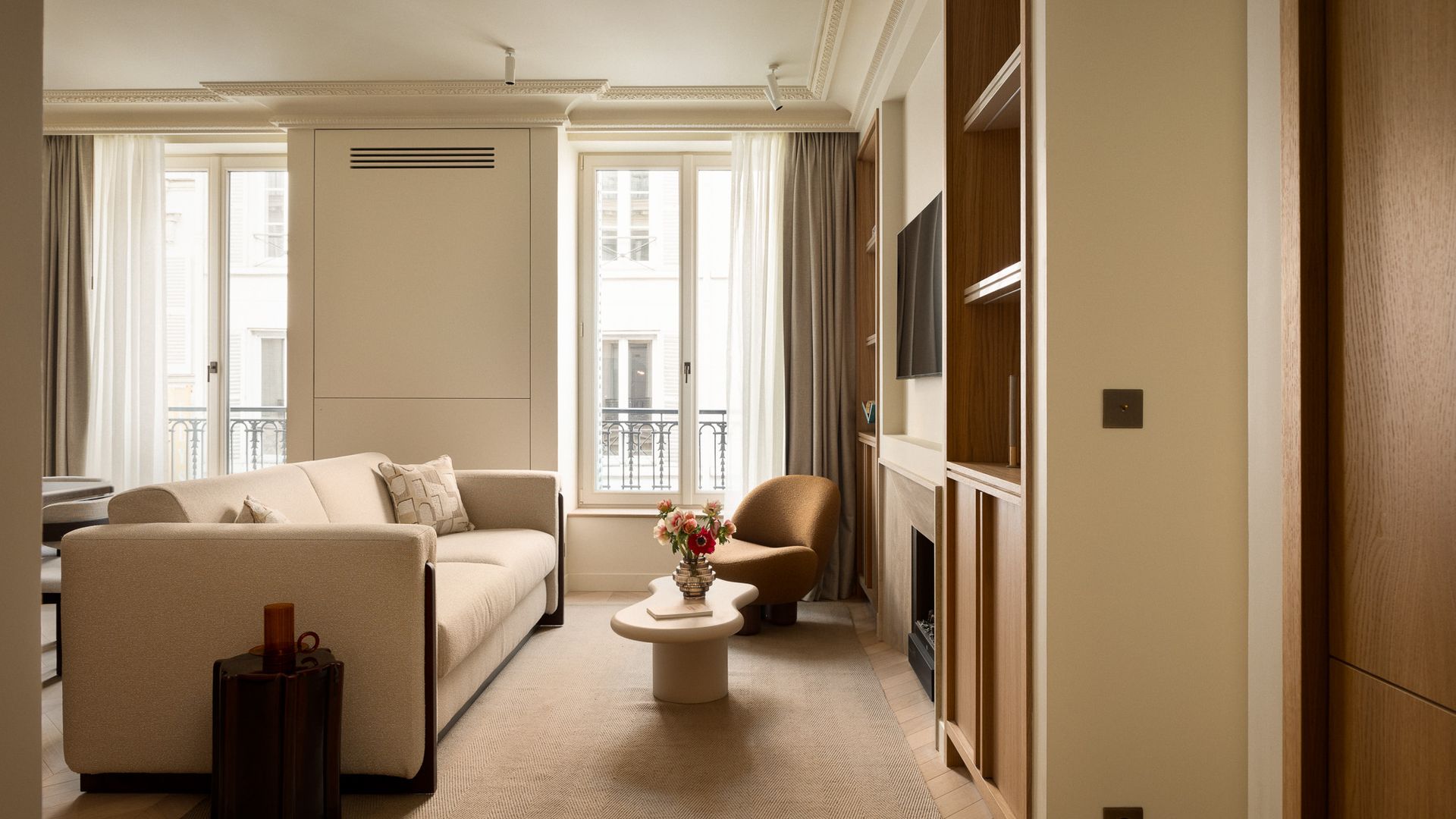 The Eighth Wonder of Paris photo 3