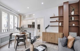 Trocadéro Retreat