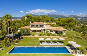 Tennis Villa