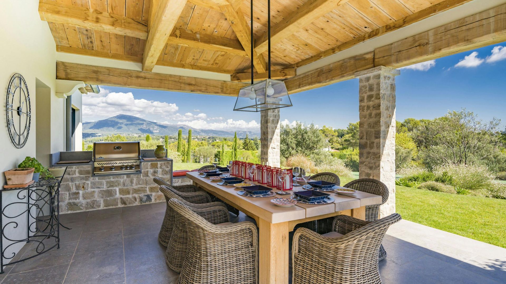 Tennis Villa photo 4