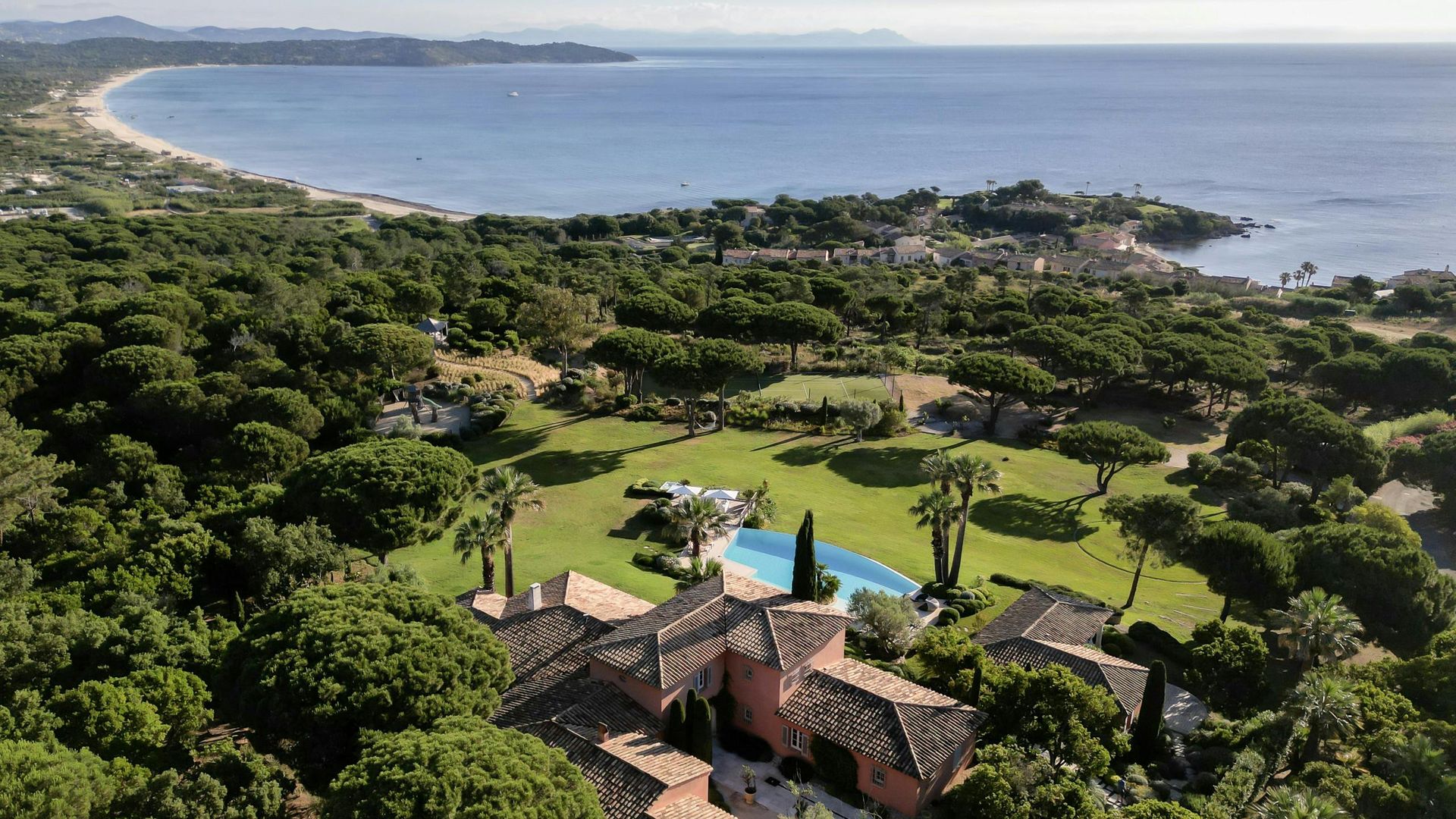 Paradise Estate photo 2
