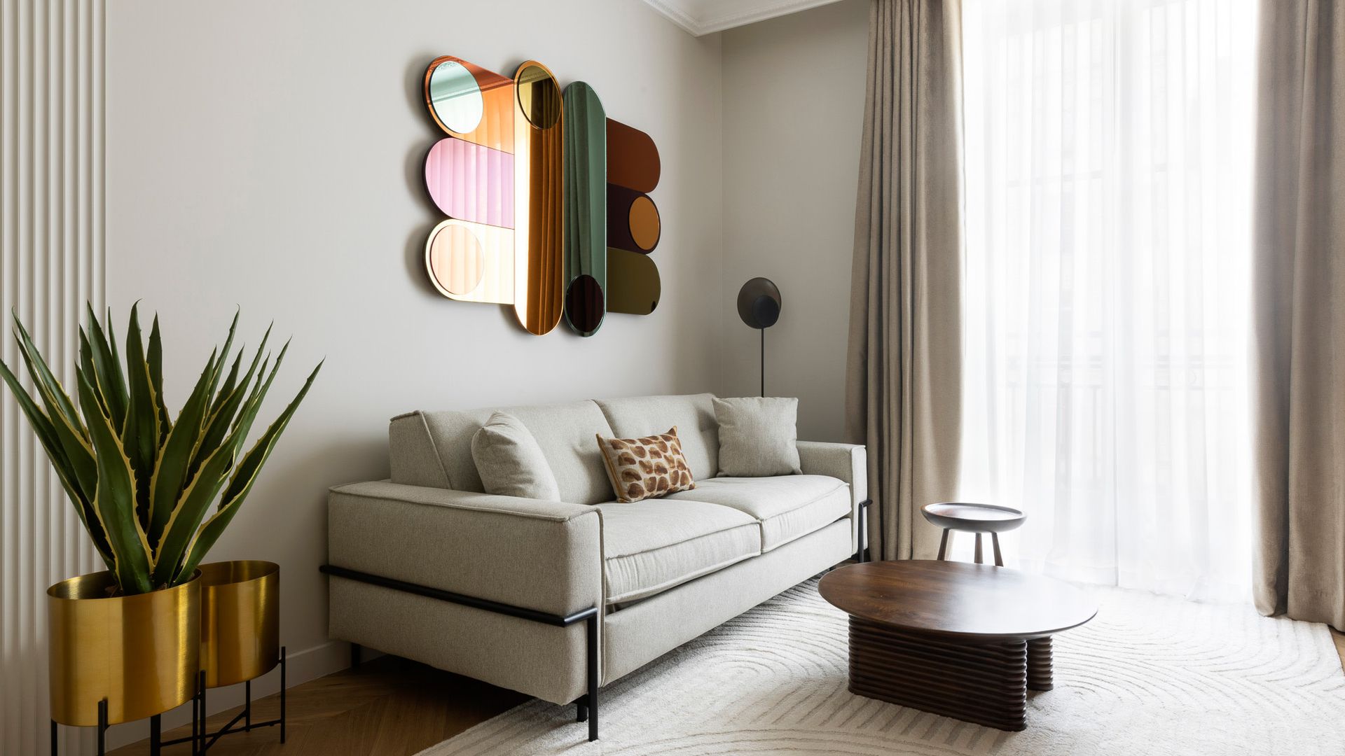 The Parisian Midcentury photo 1