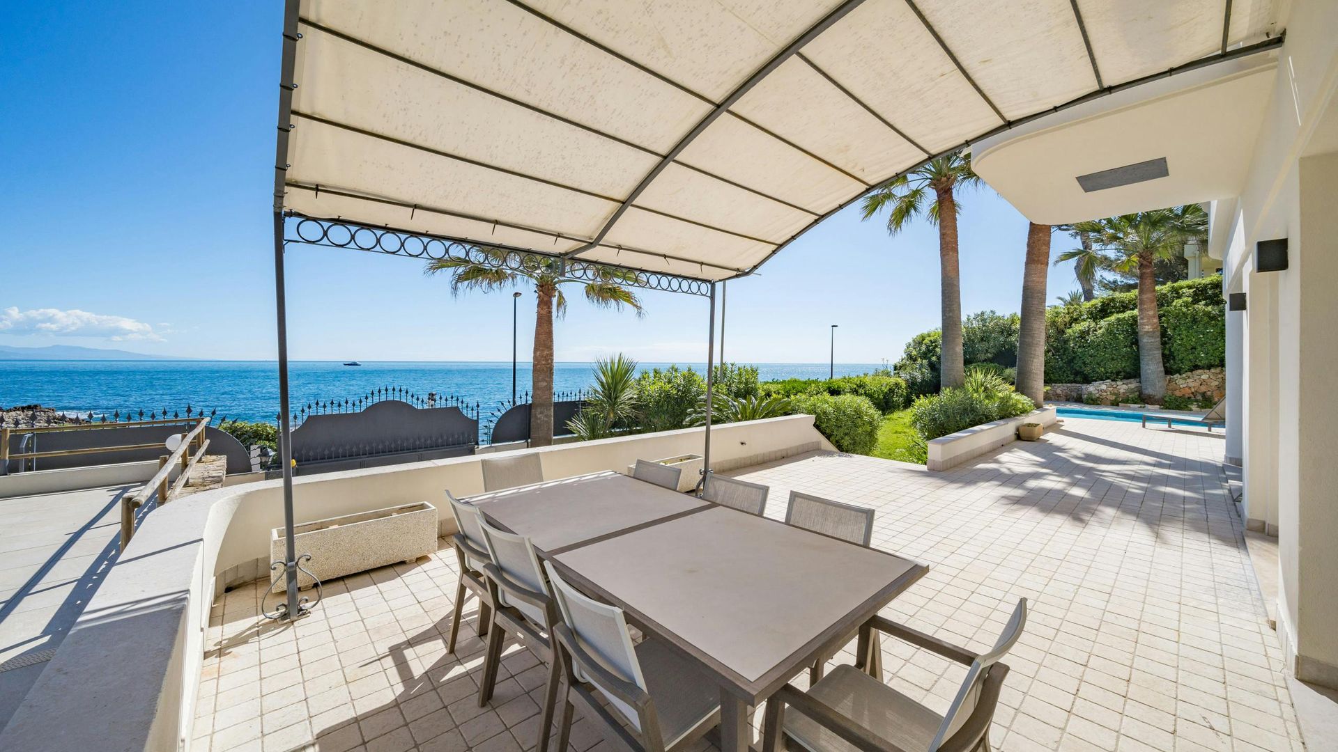Antibes Azure photo 8