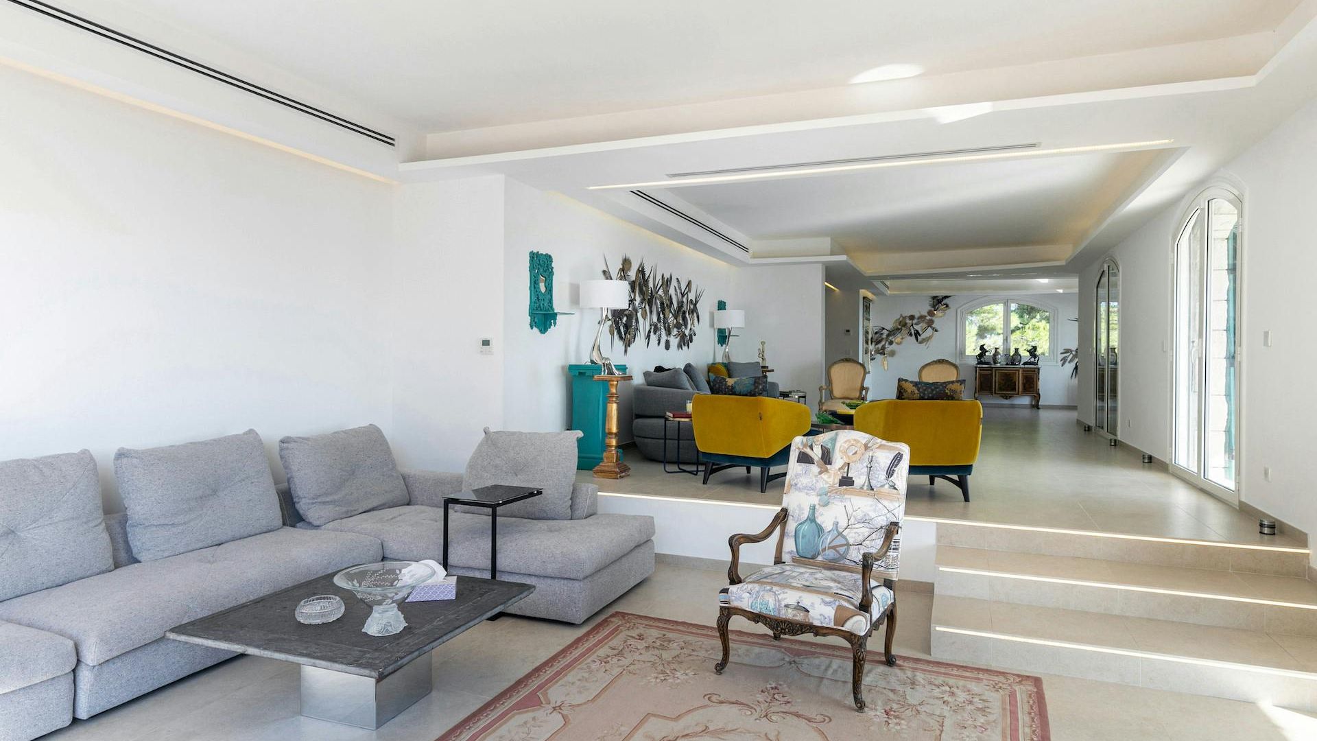 Cannes Blue photo 7