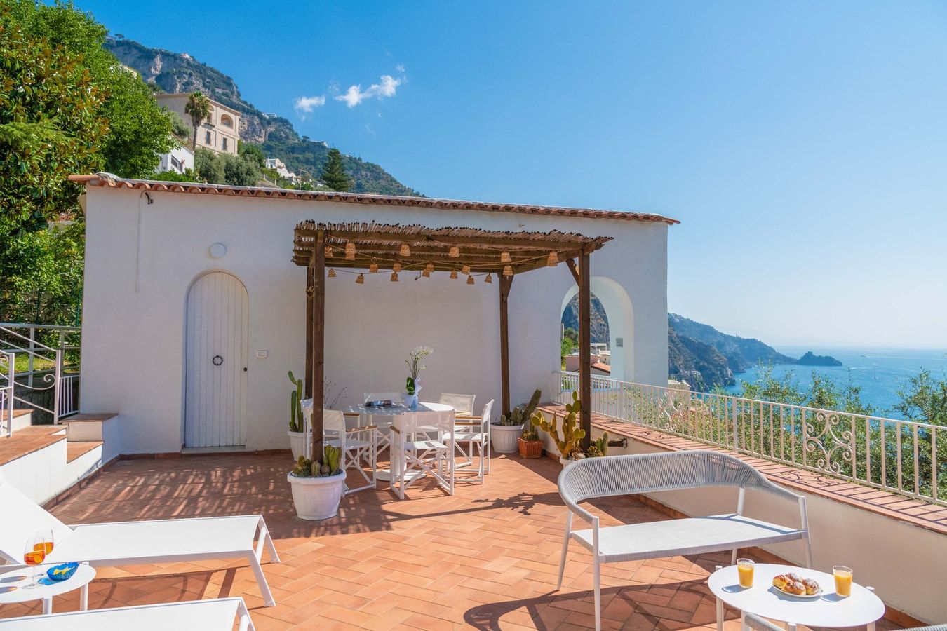 Sunshine on Amalfi photo 4
