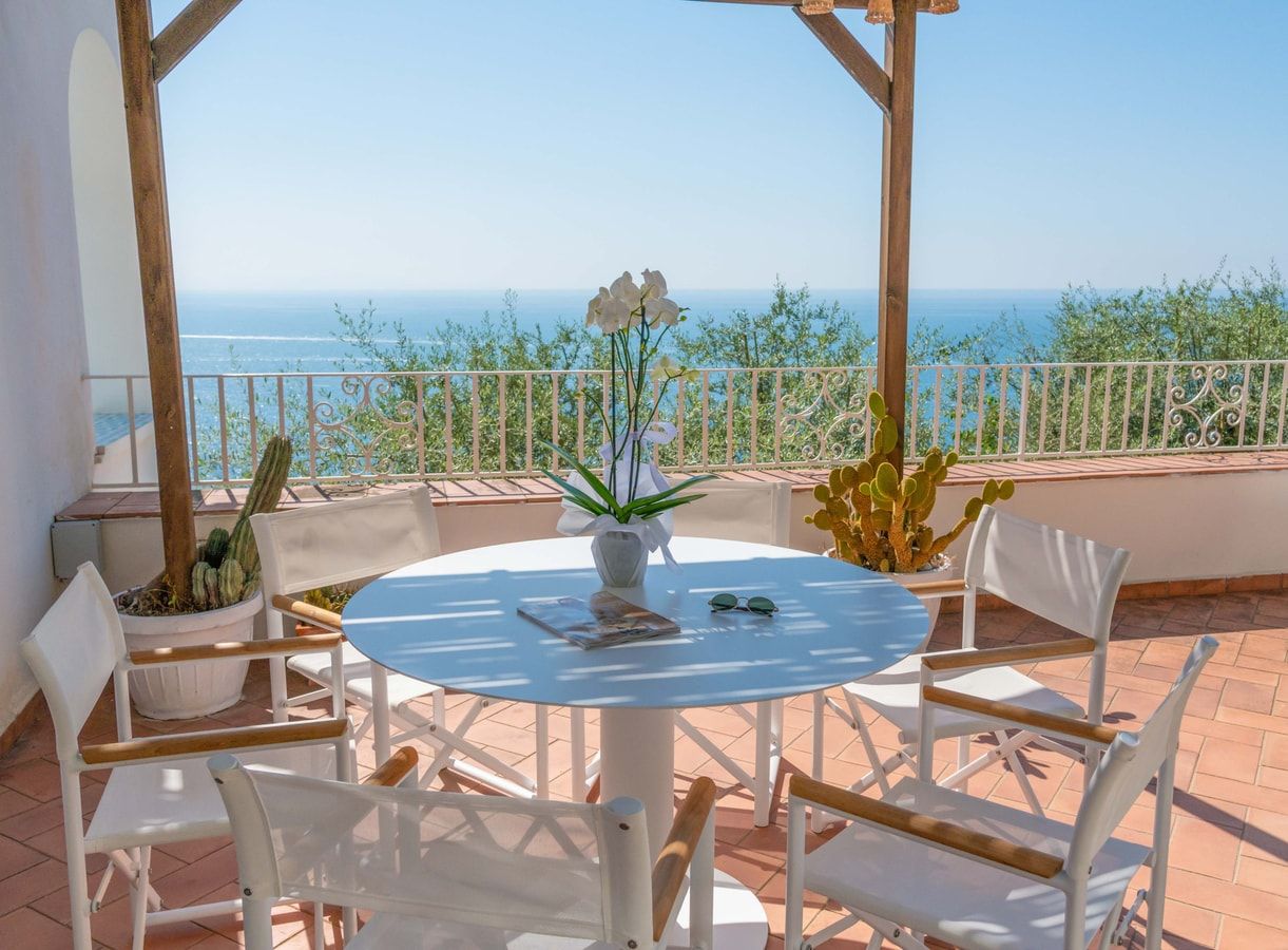 Sunshine on Amalfi photo 5