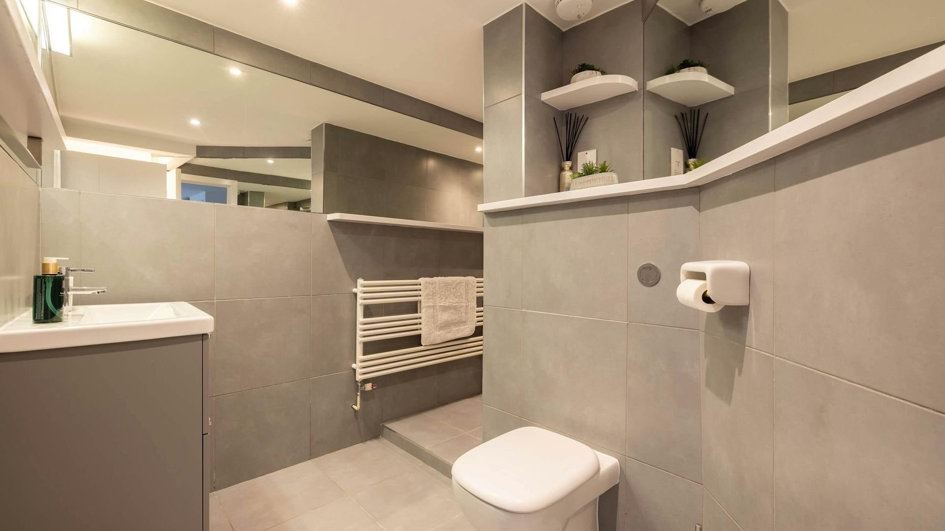 Bath Elegance photo 9