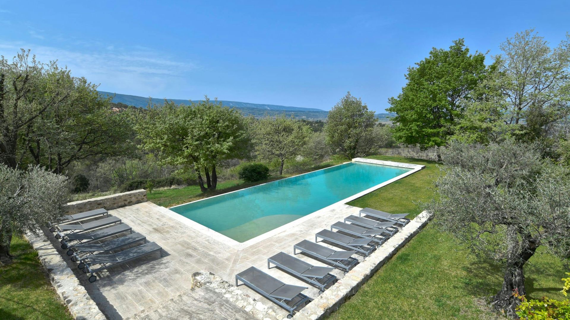 Luberon Paradise photo 1