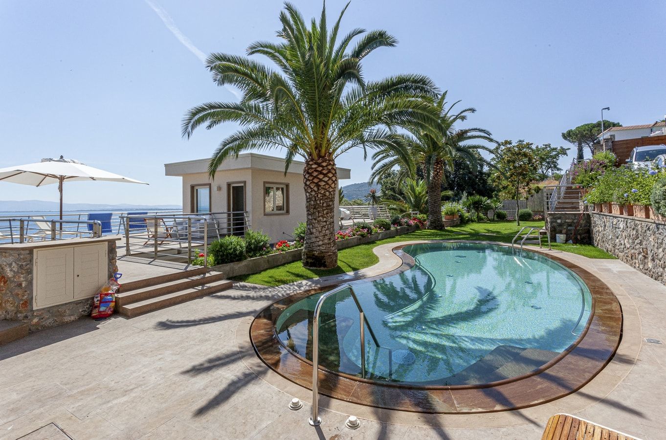 Peninsula Perfection photo 3