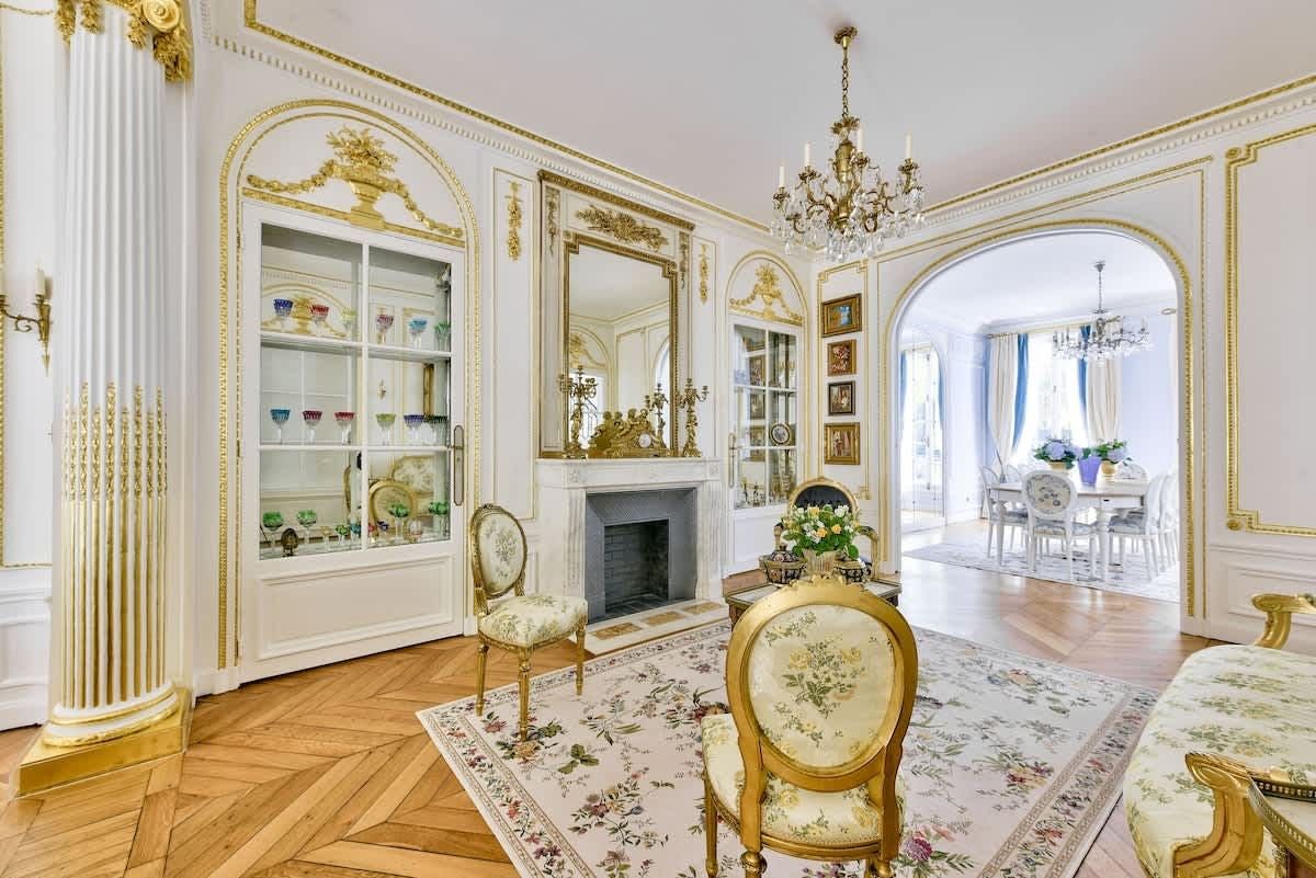 King of Paris photo 8