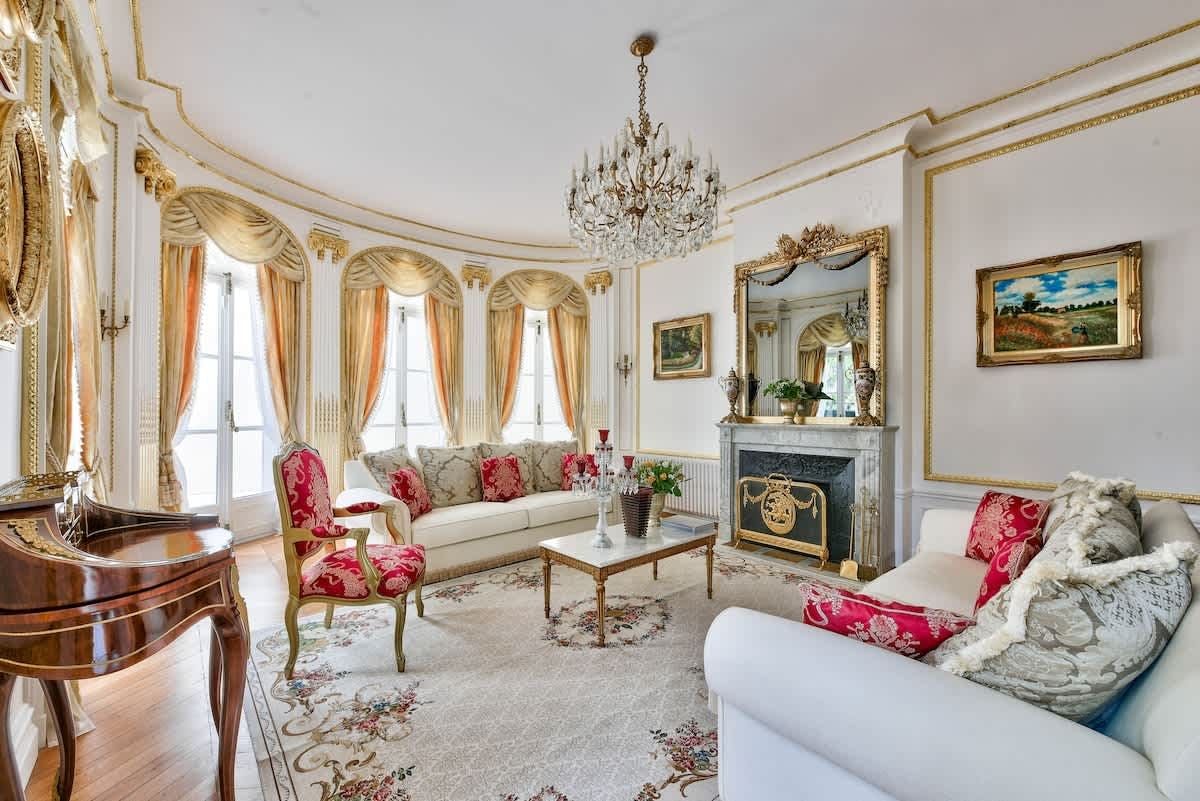 King of Paris photo 5