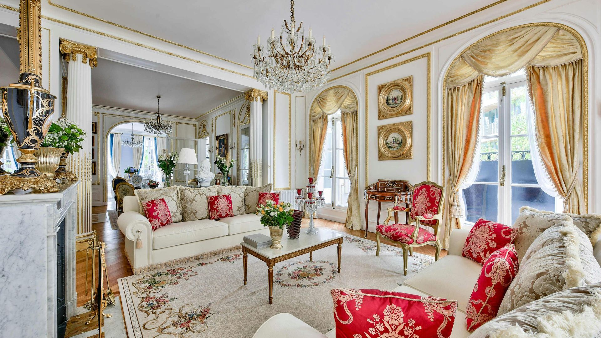 King of Paris photo 3
