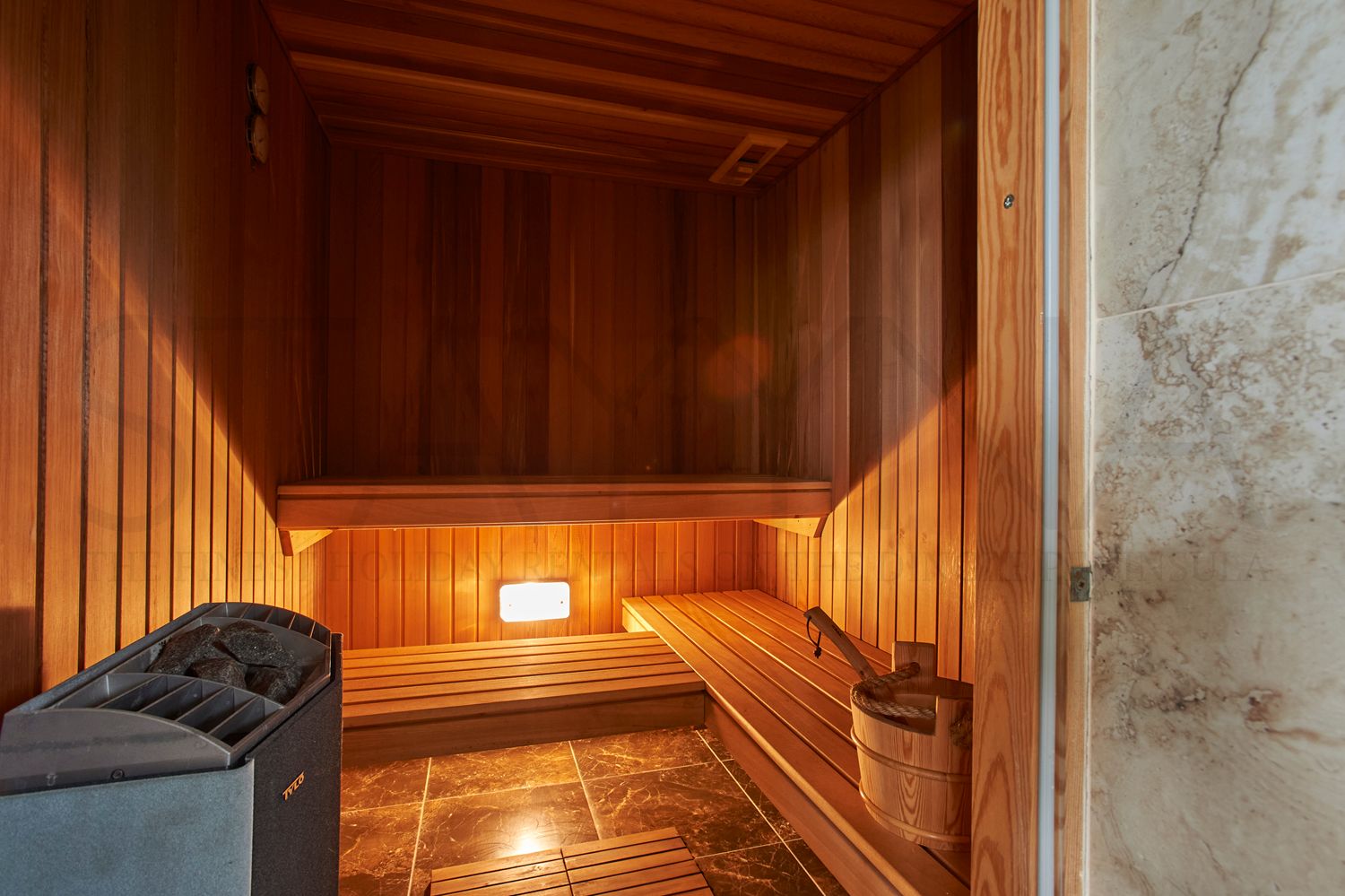 Maharee Lodge photo 17