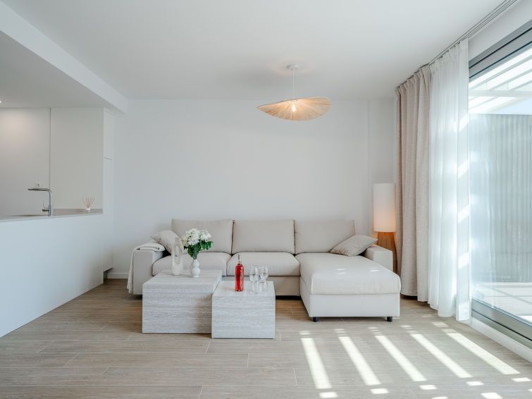 Marina Real III Apartment 7 photo 7
