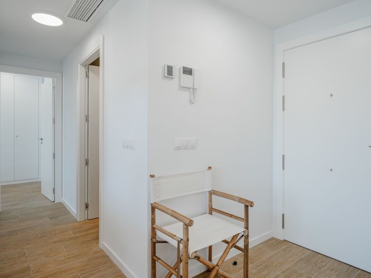 Marina Real III Apartment 7 photo 26