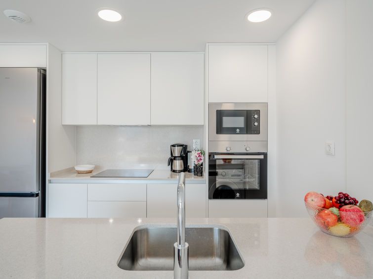 Marina Real III Apartment 7 photo 18