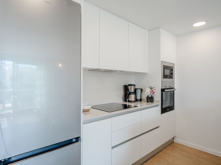 Marina Real III Apartment 7 photo 15