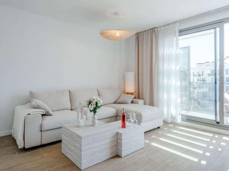 Marina Real III Apartment 7 photo 9