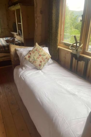 Shepherds Hut photo 10