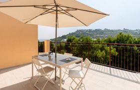 Galatea Apartment 3