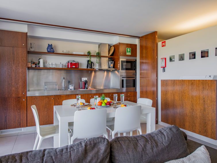 Algarve Sun-Sea Retreat Apartment 2 photo 6
