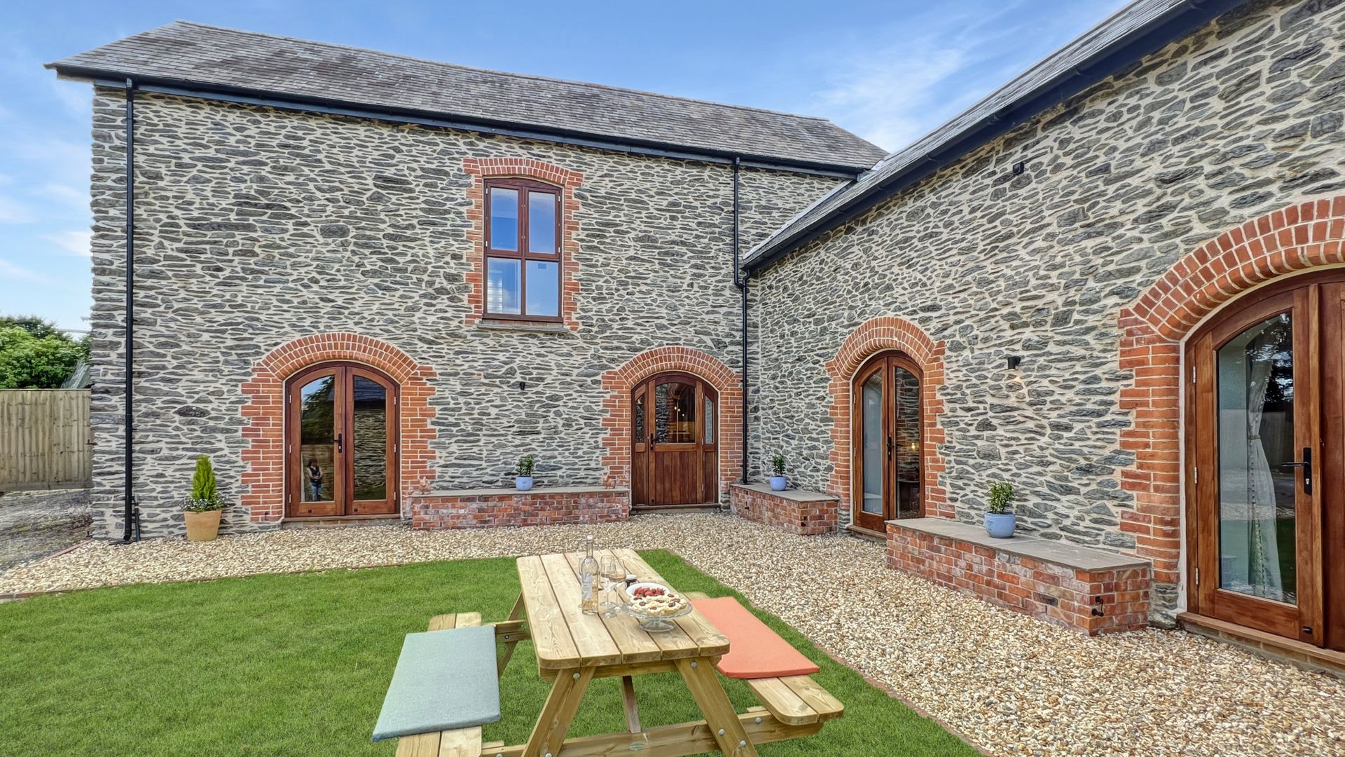 Broomy Barn, Brompton Regis photo 9