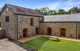 Broomy Barn, Brompton Regis