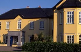 Emlagh House reviews