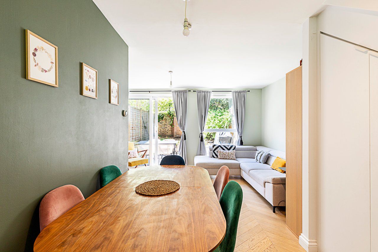 Noble Dwelling photo 2