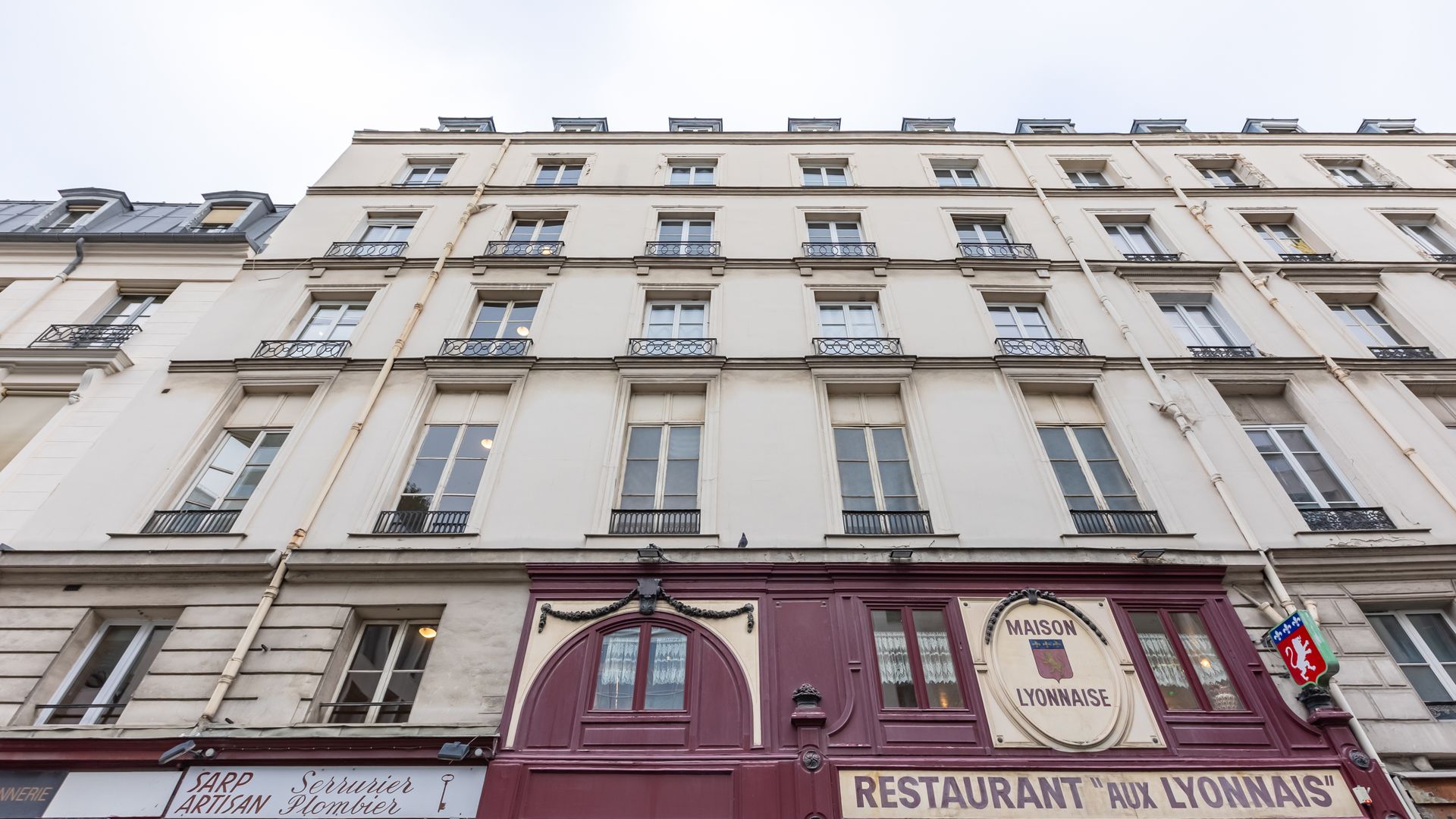 Palais de Lumière photo 10