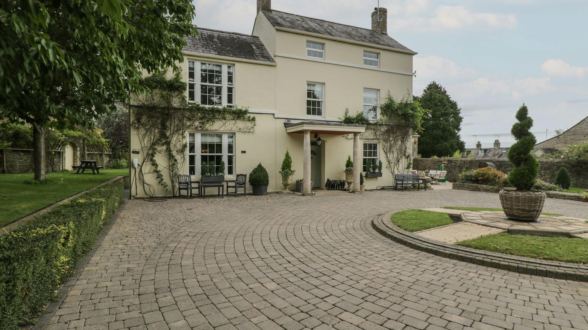 The Green Vale photo 1