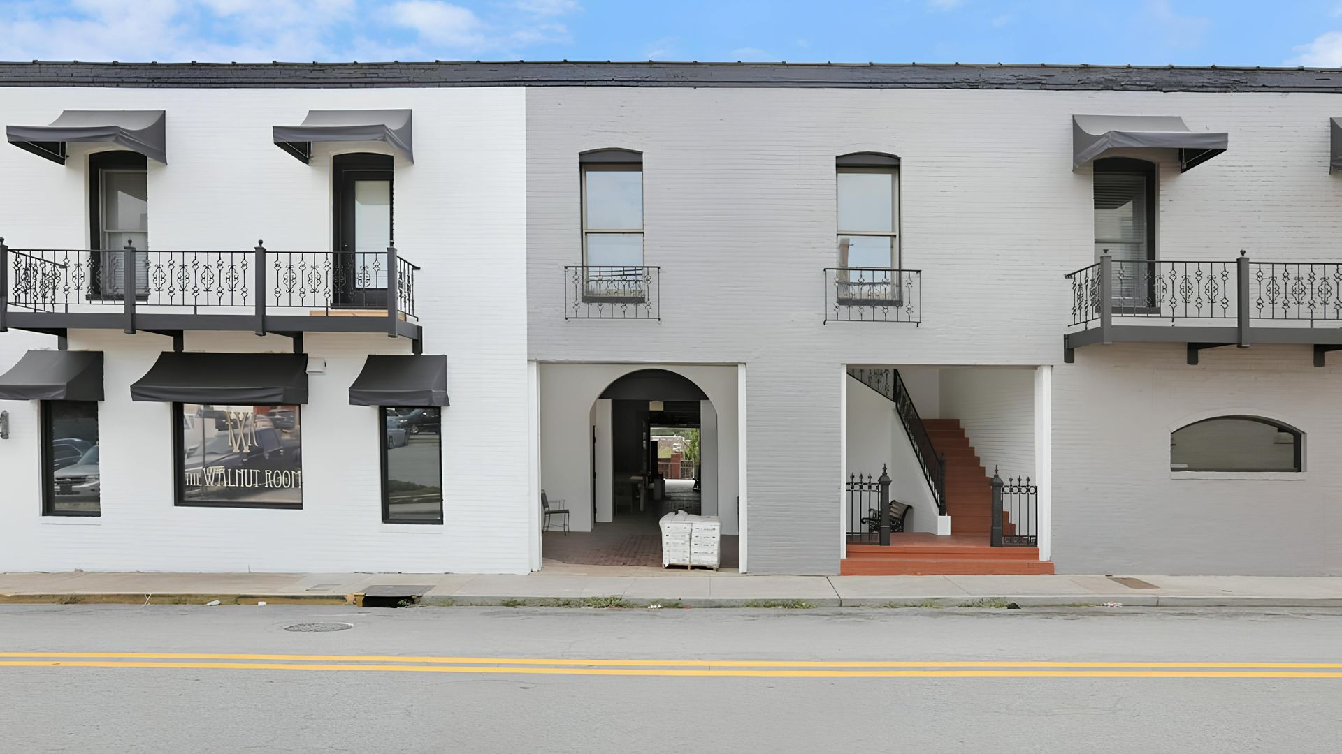Downtown Charm photo 2