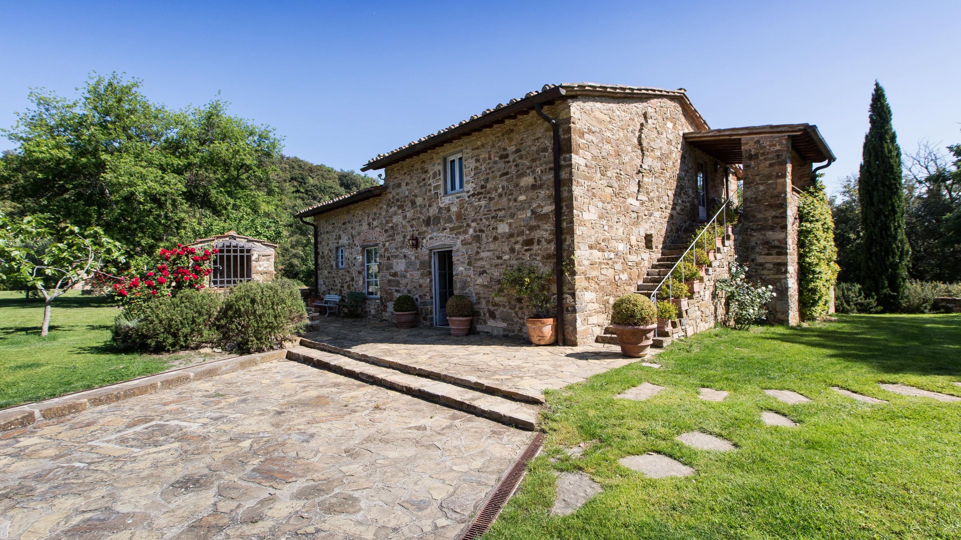 Hidden Villa photo 2