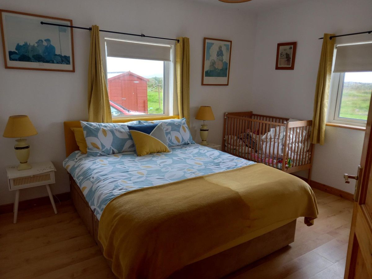 Pet paradise 6 bedhouse by sea photo 1