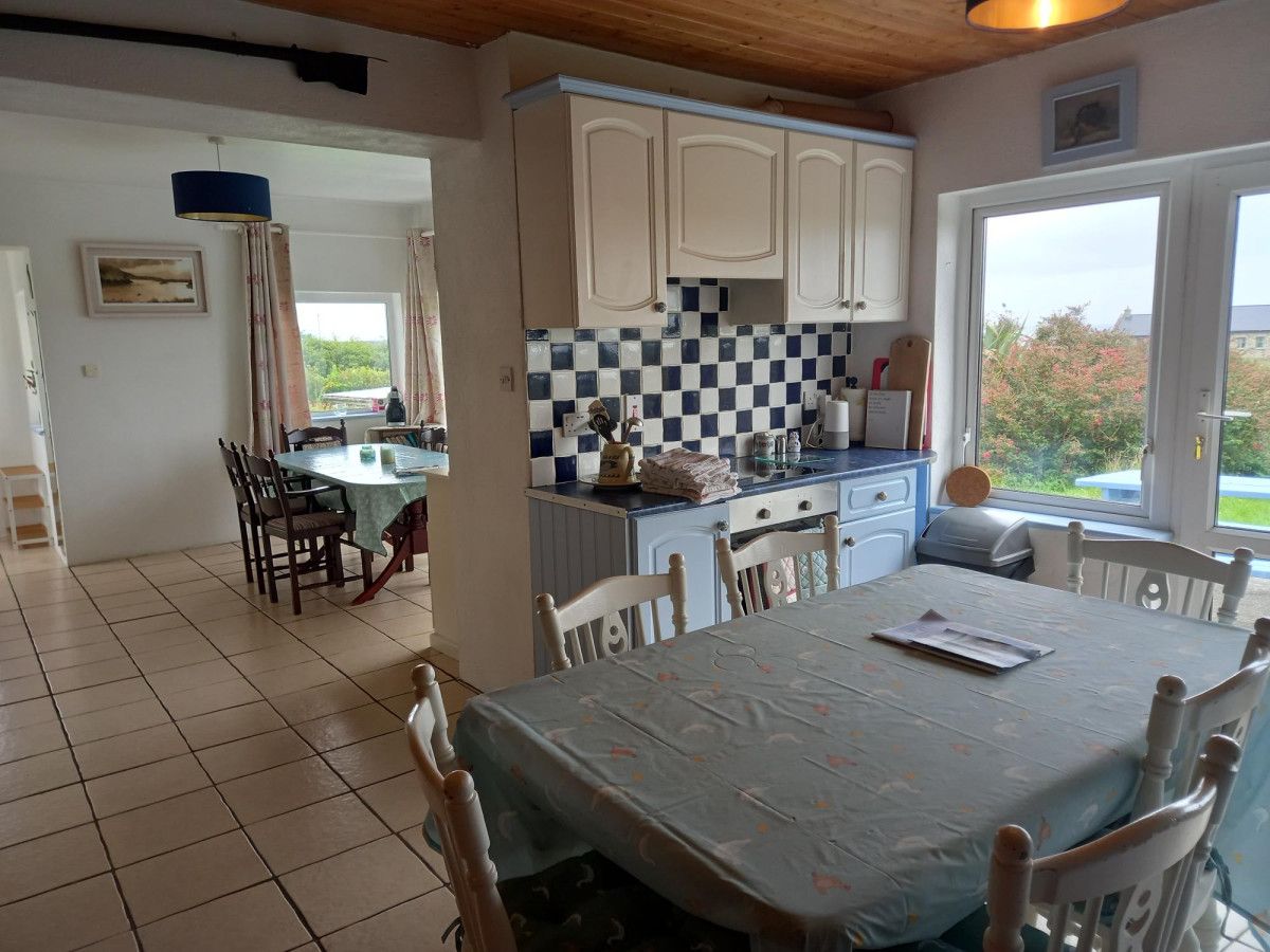 Pet paradise 6 bedhouse by sea photo 7