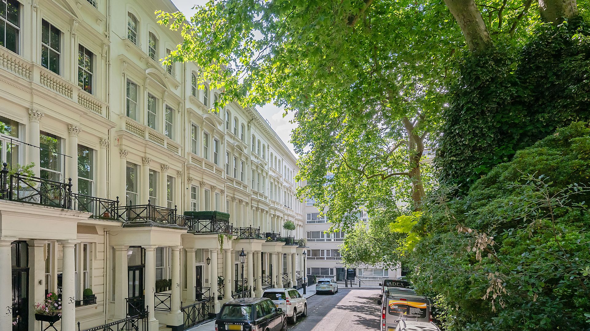 Knightsbridge Grandeur photo 2