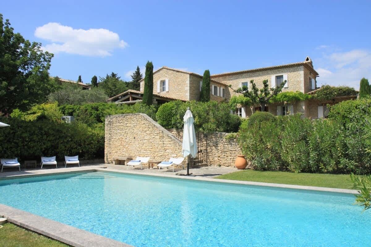 Gordes Getaway photo 1