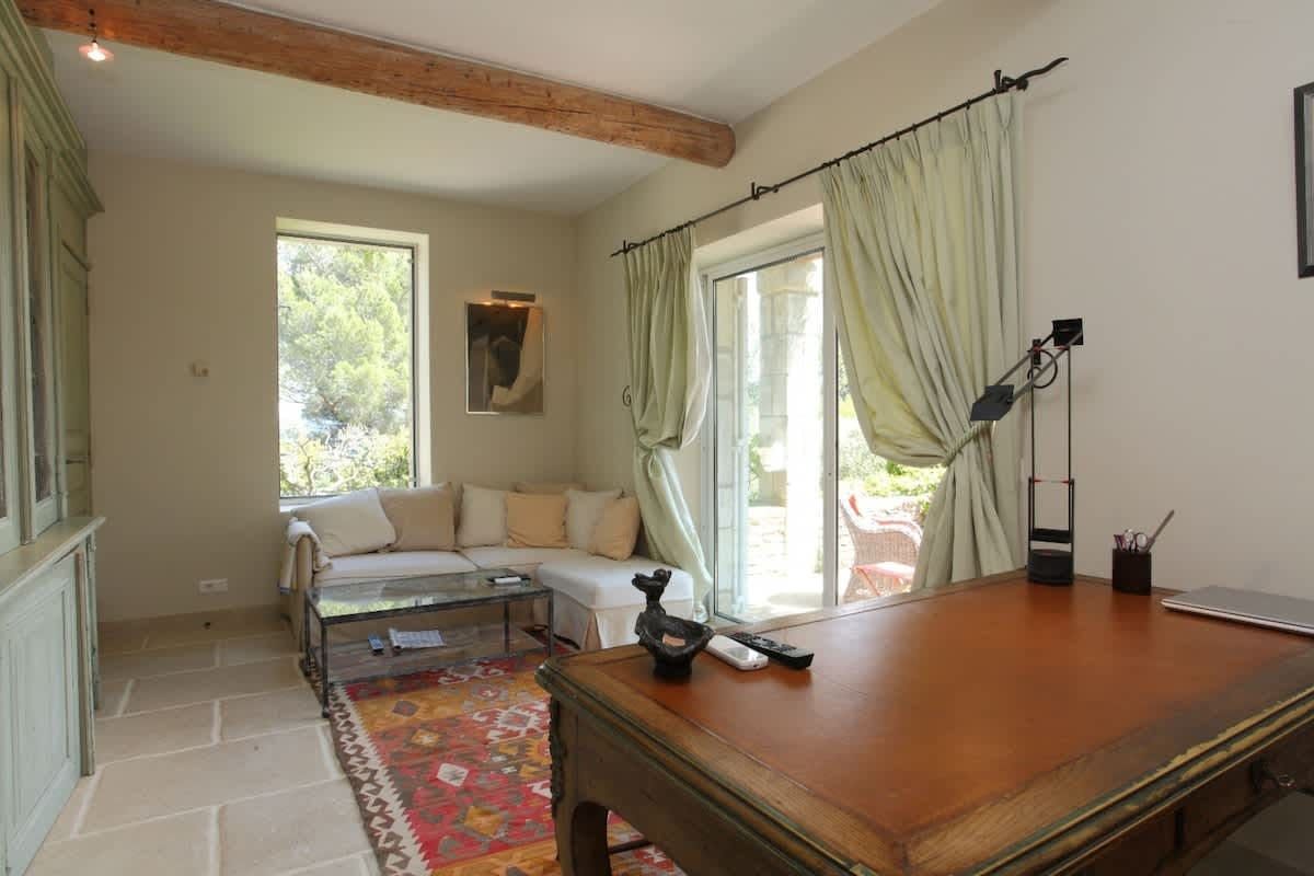 Gordes Getaway photo 6