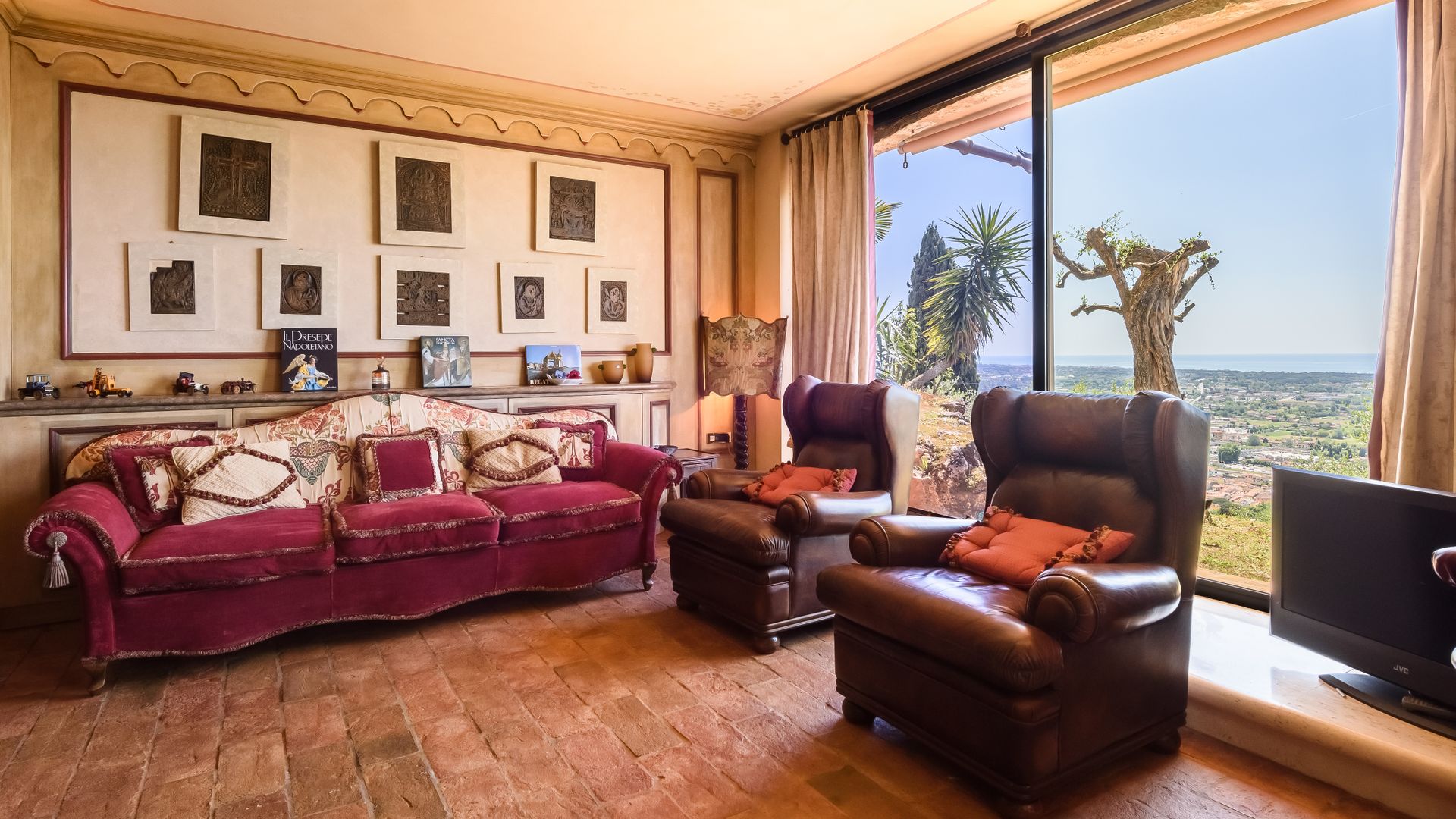 Opulent Retreat photo 8