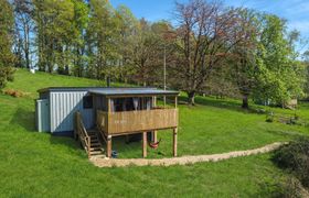 Robins Nest Lodge