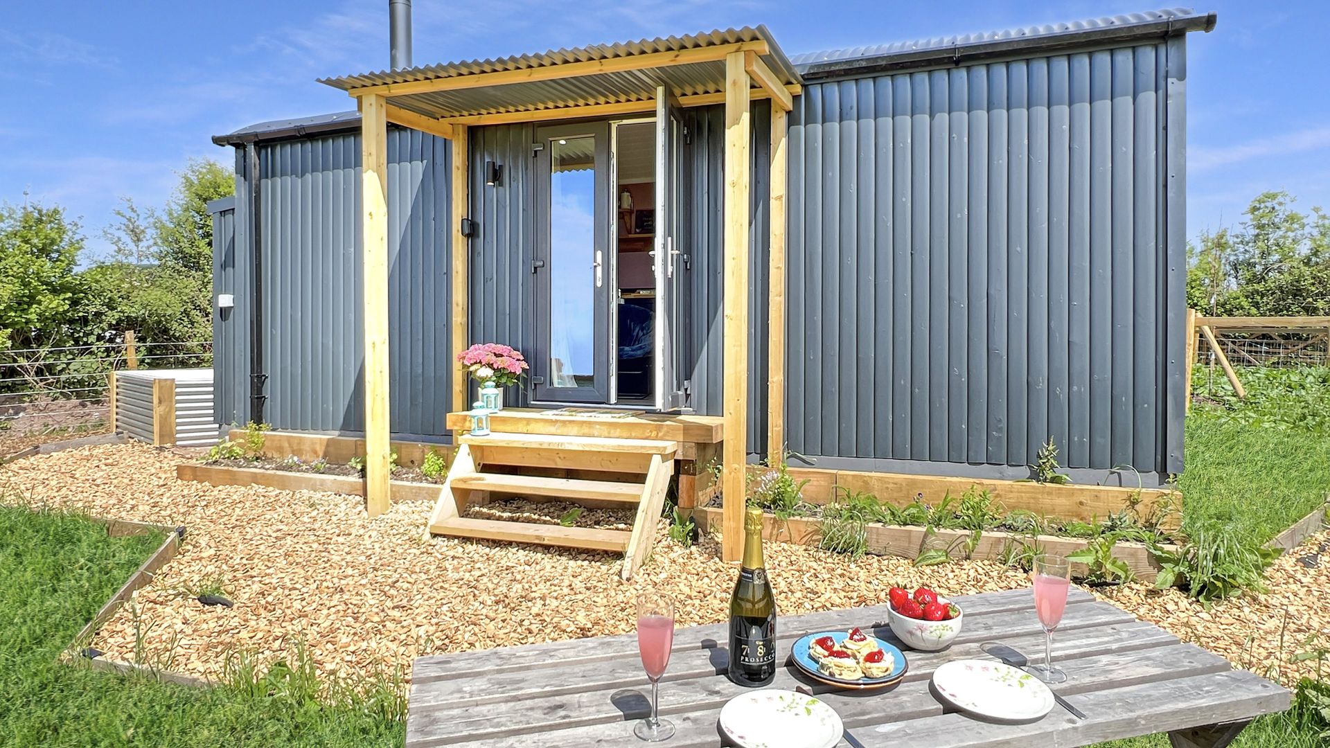 Hares Hideaway Shepherd's Hut, North Molton photo 1