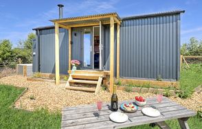 Hares Hideaway Shepherd's Hut