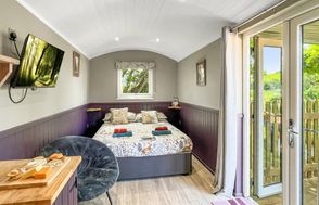 Valley View Retreat Shepherd’s Hut